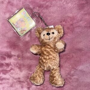 Disney Duffy bear keychain